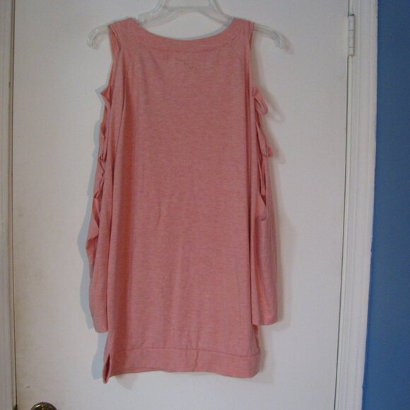 * Fast Fashion Blouse Large Cutout Sleeves Cold Shoulder EUC Peach Color - Picture 4 of 4